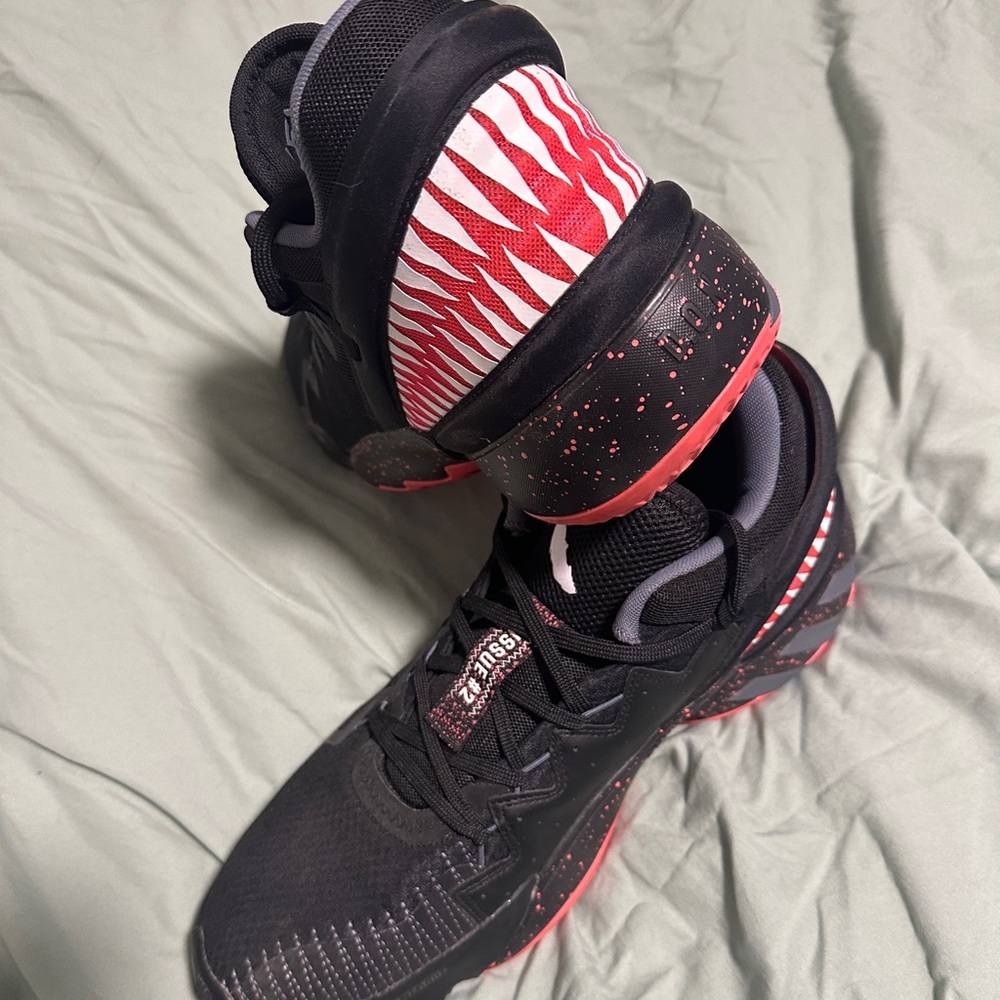 Adidas Marvel Issue 2